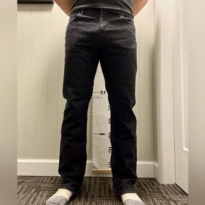 Levi’s 514 Slim Straight Jeans - Black (W36 / L32)